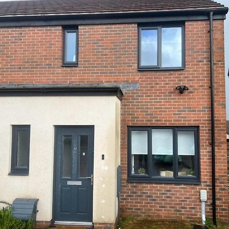 Village House St Mellons - Close To A48 And M4 Cardiff Exteriör bild