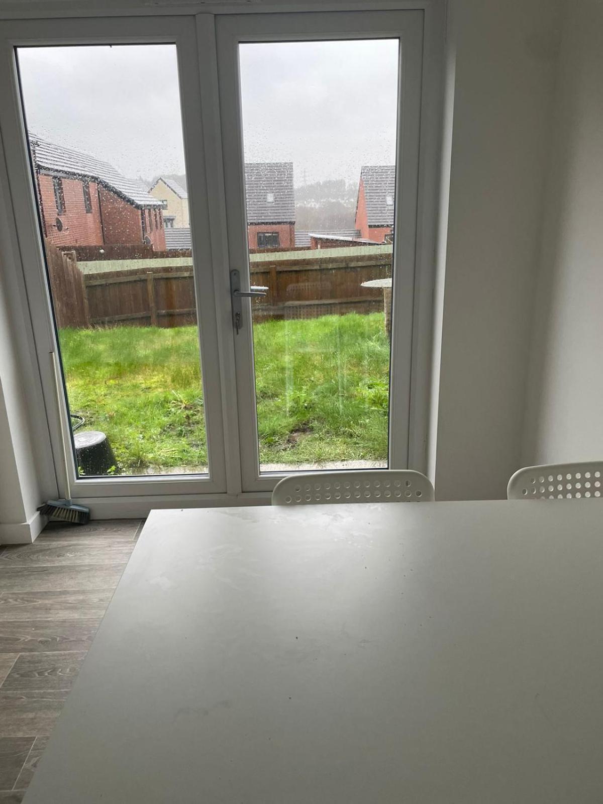 Village House St Mellons - Close To A48 And M4 Cardiff Exteriör bild