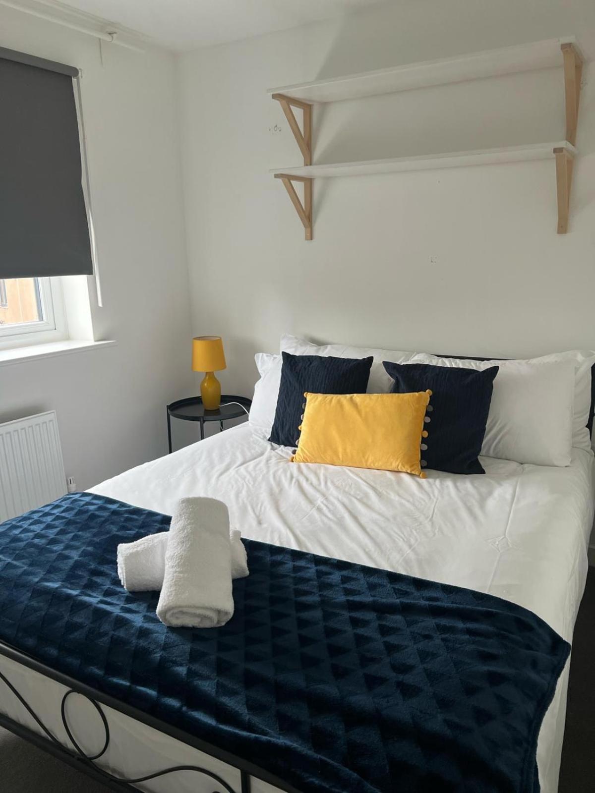 Village House St Mellons - Close To A48 And M4 Cardiff Exteriör bild